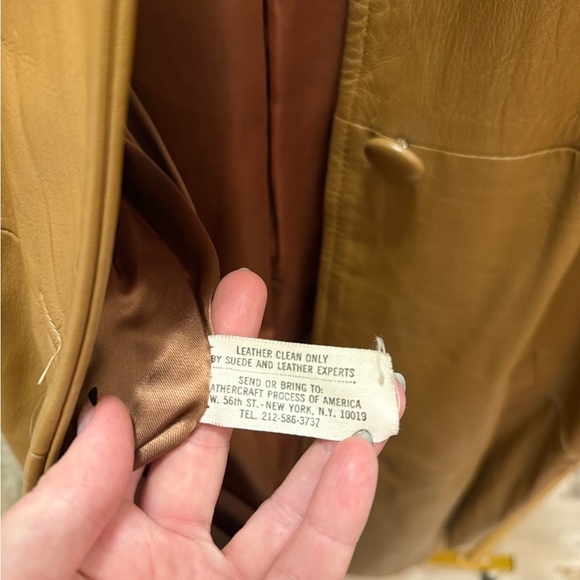 Elegant Vintage Genuine Leather Tan Fur-Trimmed Women's trench Coat - Picture 6 of 8